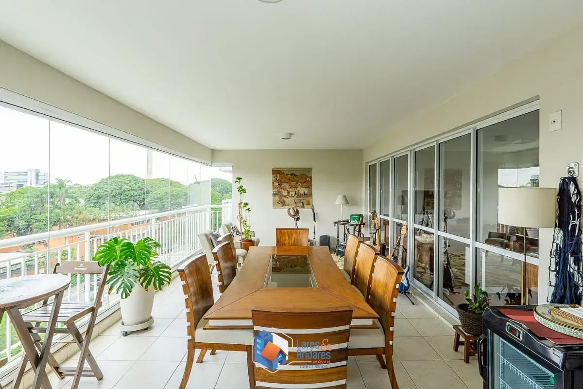 Imagem Apartamento para venda em Santo Amaro com 3 quartos, sendo 3 suítes, 160m²