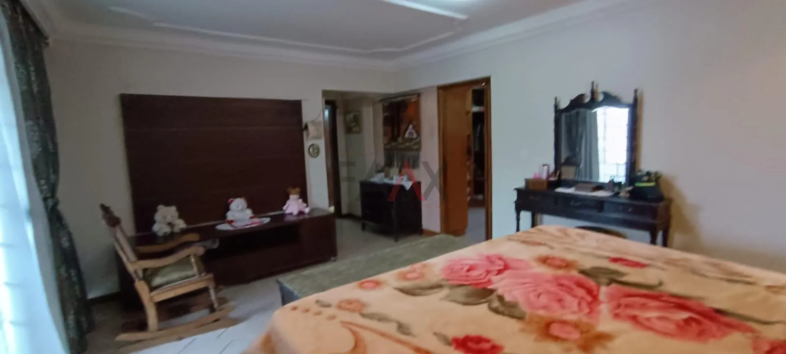 Imagem Sobrado com 6 dormitórios à venda,470.00 m , VILA BUCH, GUARAPUAVA - PR