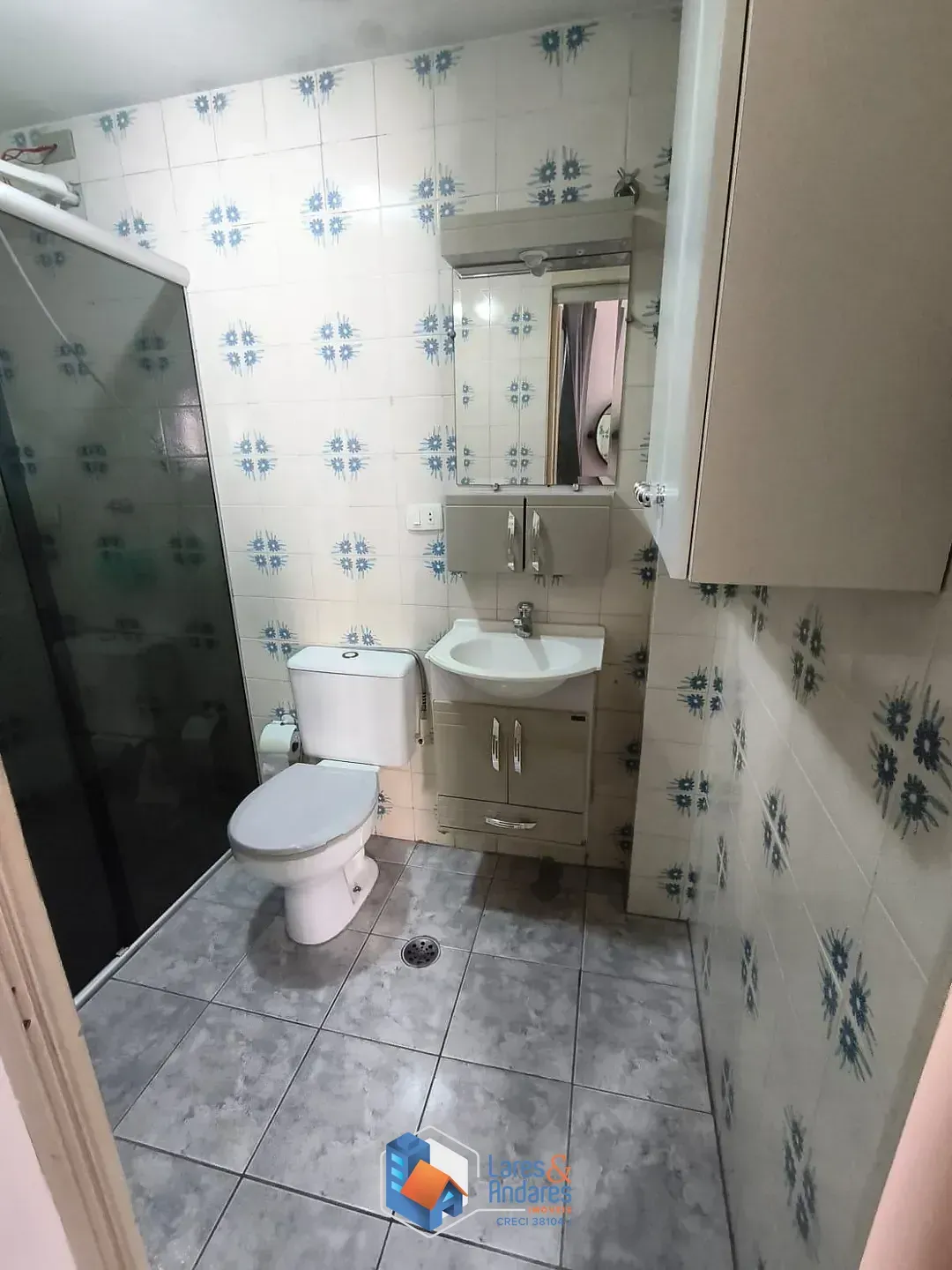 Imagem APARTAMENTO À VENDA COM 48 M², 1 DORMITÓRIO, 1 VAGA, SALA AMPLA PARA 2 AMBIENTES, COZINHA PLANEJADA - LAUZANE PAULISTA - SÃO PAULO - SP.