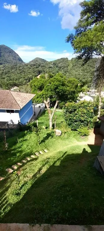 Imagem Casa em Condomínio para Venda em Teresópolis / RJ no bairro Albuquerque