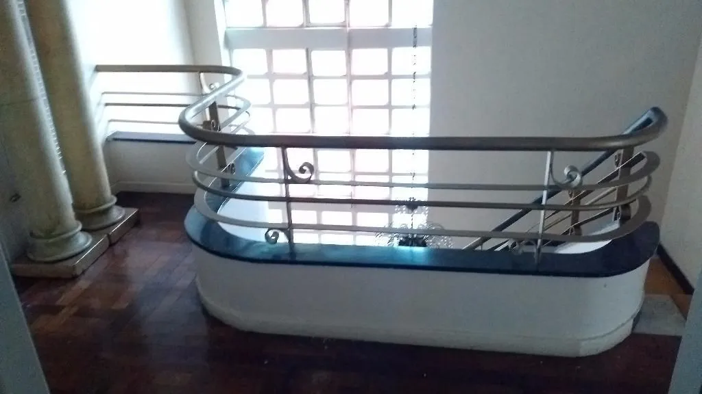 Imagem Casa para Venda - 485m², 5 dormitórios, sendo 1 suites, 1 vaga - Petrópolis