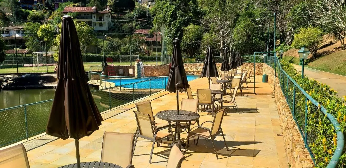 Imagem Terreno em Condomínio para Venda em Petrópolis / RJ no bairro Itaipava