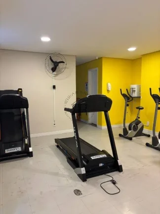 Imagem À venda! Lindo apartamento com 2 quartos, sala espaçosa, banheiro moderno, 1 vaga de garagem e 40m...