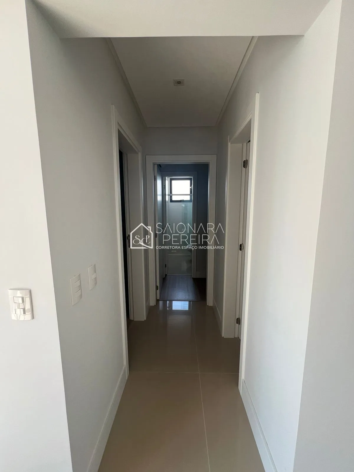 Imagem Apartamento de 3 dormitórios novo semi mobiliado.