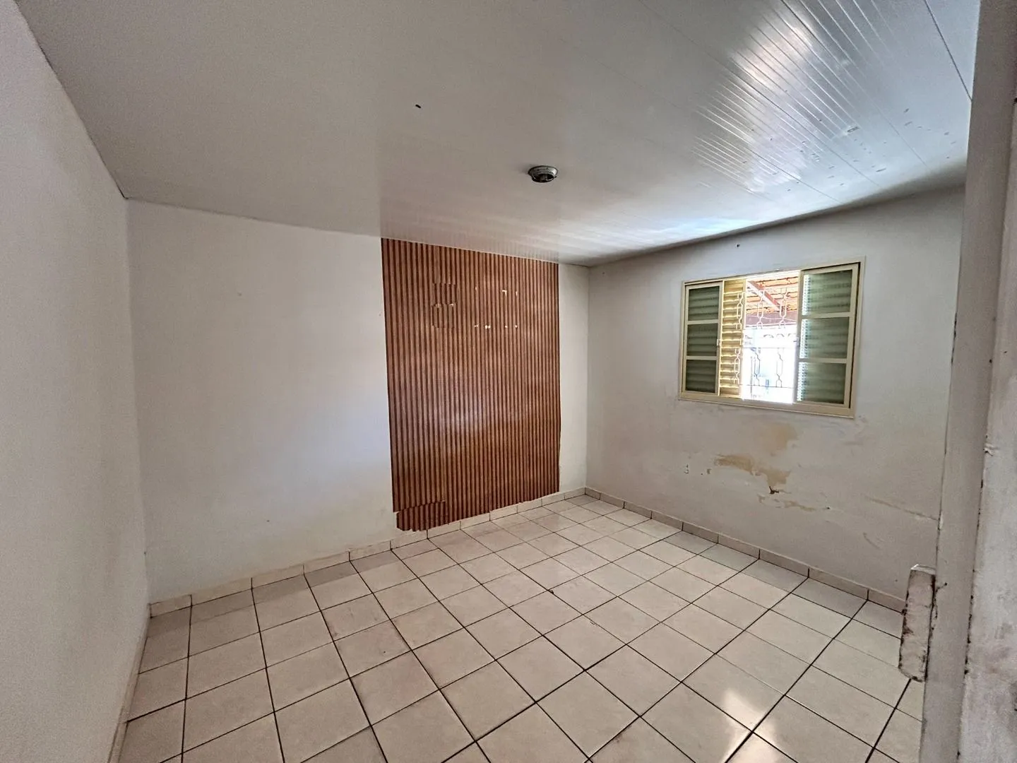 Imagem Casa com 2 dormitórios para alugar, 100 m² por R$ 1.300,00/mês - Boa Vista - Patos de Minas/MG
