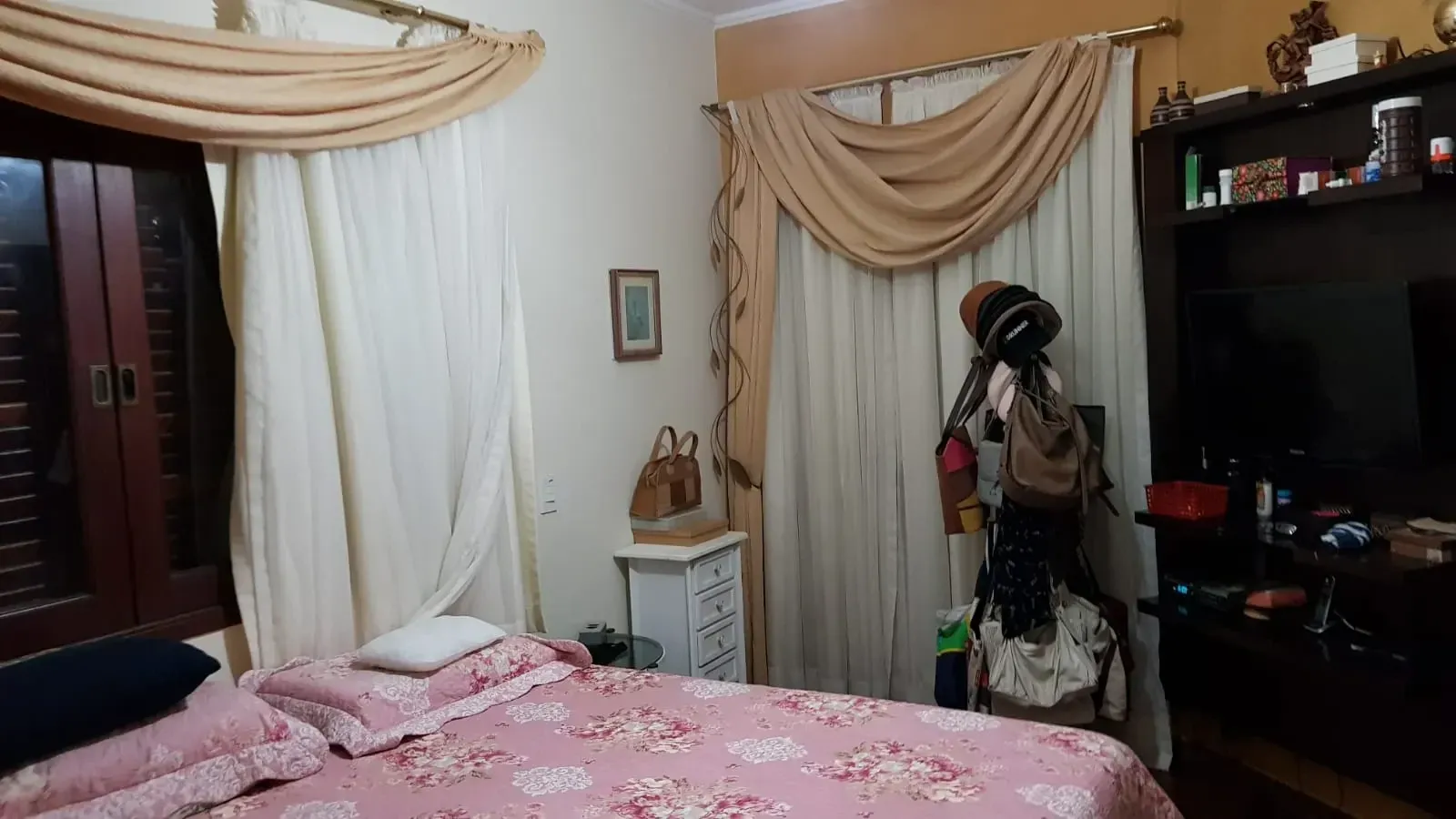 Imagem Sobrado com 3 Quartos à Venda, 375,68 m² em Jardim dos Ipês - Suzano