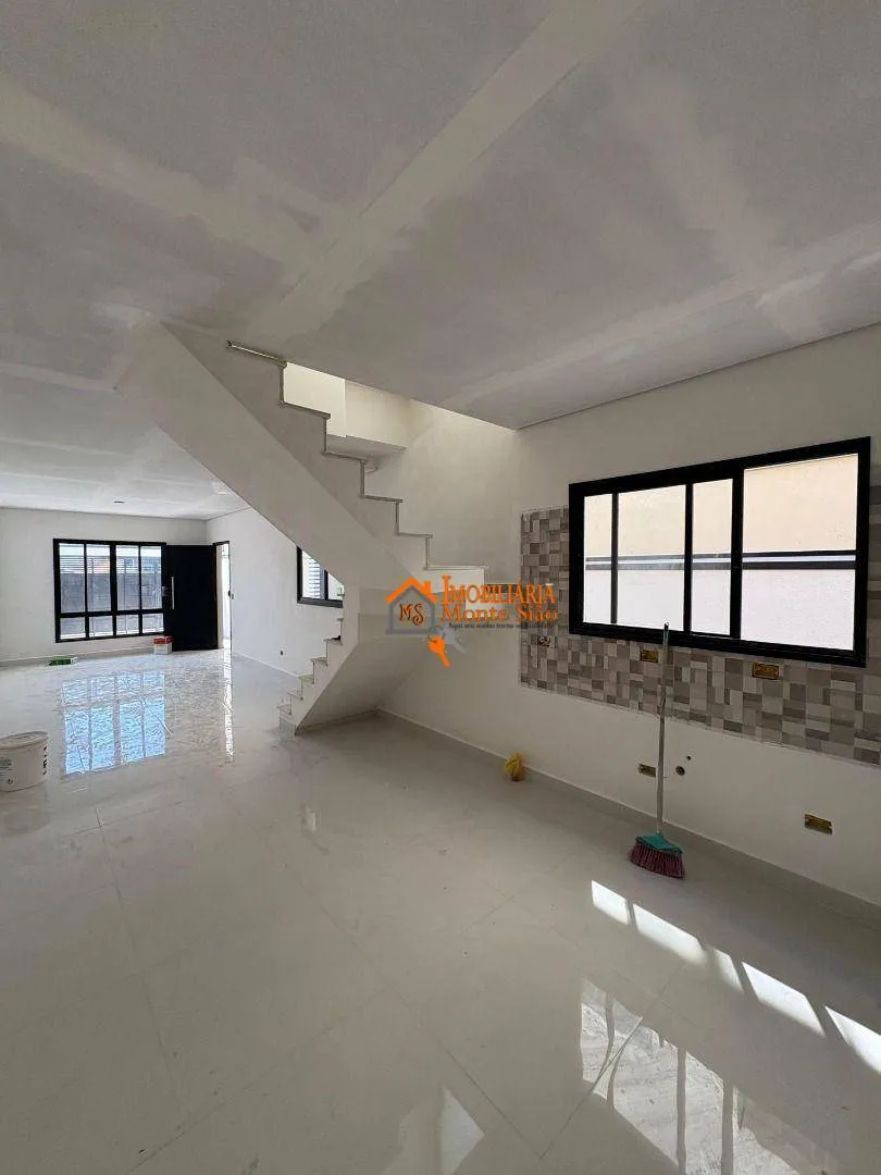 Imagem Sobrado com 3 dormitórios à venda, 100 m² por R$ 700.000,00 - Parque Flamengo - Guarulhos/SP