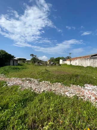 Imagem Terreno localizado no bairro Piçarras medindo 14x50.