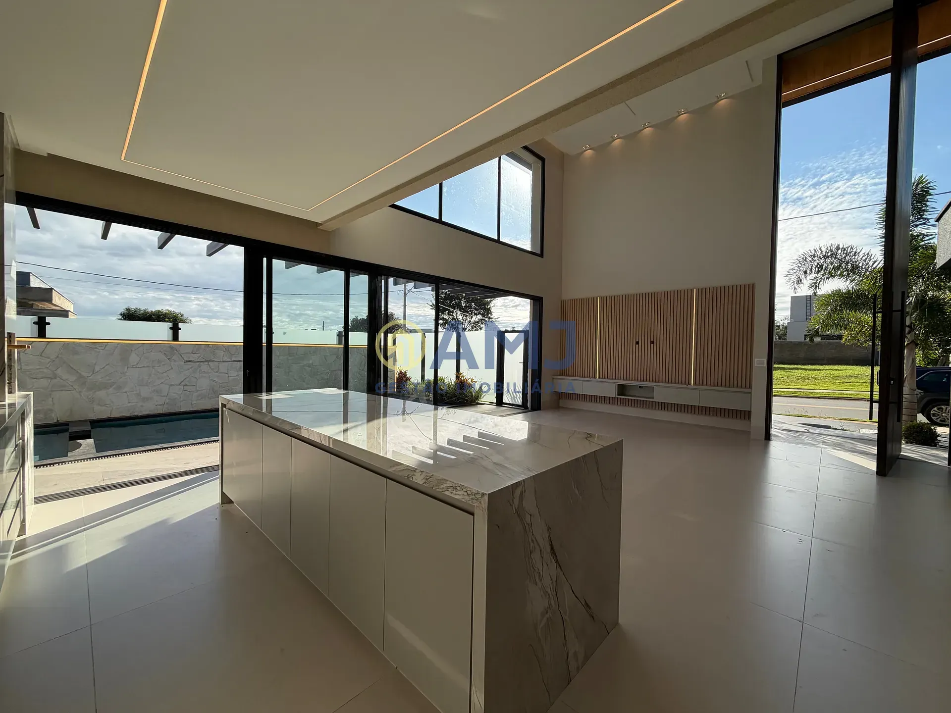 Imagem Casa à Venda, 4 suítes, Parqville Jacarandá, Aparecida de Goiânia, GO