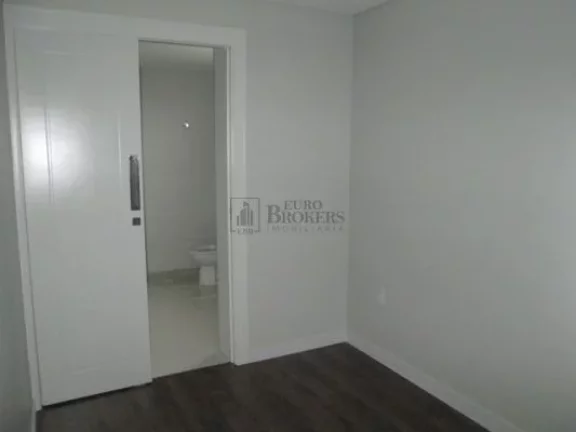Imagem Apartamento com 3 suítes quadra mar em Balneário Camboriú.