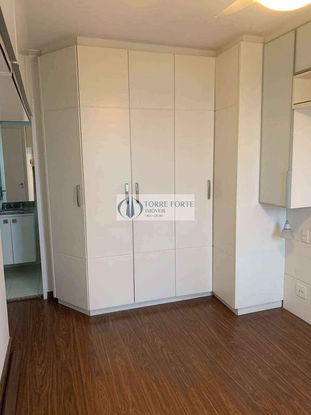 Imagem Oportunidade lindo apartamento com móveis embutidos , 1 quarto .