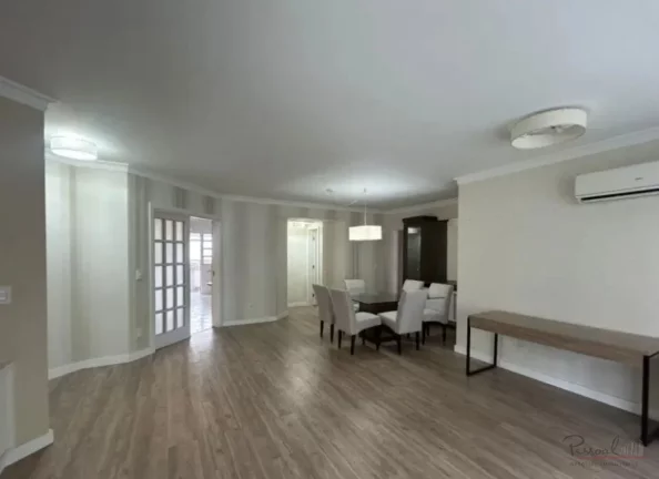 Imagem O Residencial Porto Seguro é localizado no centro da cidade, contém 4 dormitórios sendo 1 suíte ...