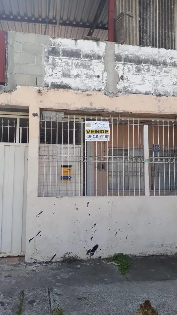 Casa à venda 2 Quartos, 2 Vagas, 199.3M², Chácara Tropical, Potim - SP