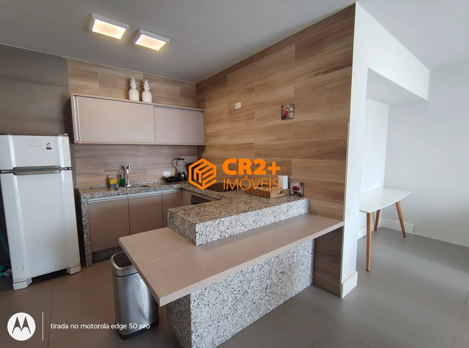 Imagem Vendo COBERTURA 140m2 01 quarto, 02 varandas, 01 vaga de garagem Beira mar em P