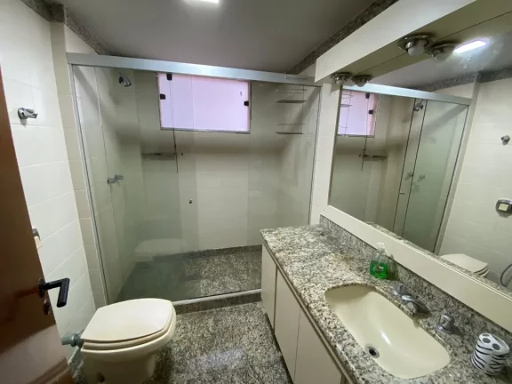 Imagem A VENDA APARTAMENTO COM 4 QUARTOS E 2 SUÍTES A BEIRA MAR