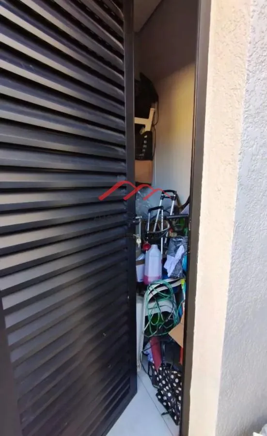 Imagem Sobrado em Condomínio para Venda em Hortolândia, Residencial Jardim do Jatobá, 3 dormitórios, 1 suíte, 4 banheiros, 4 vagas