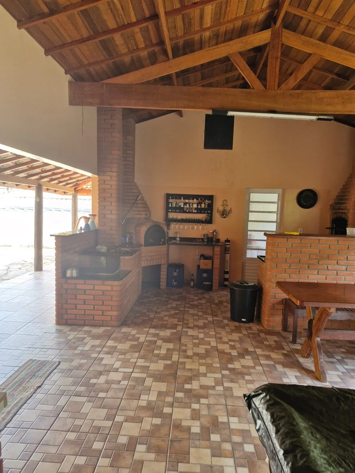 Imagem Linda chácara com 03 Suítes no Condomínio Residencial Village da Serra-Araçoiaba da Serra