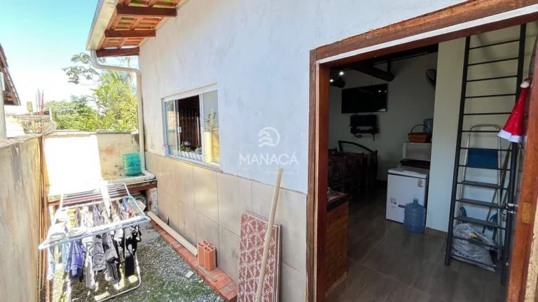 Imagem Casa 2 quartos, 2 garagens, fogão à lenha e churrasqueira, Quinta dos Açores