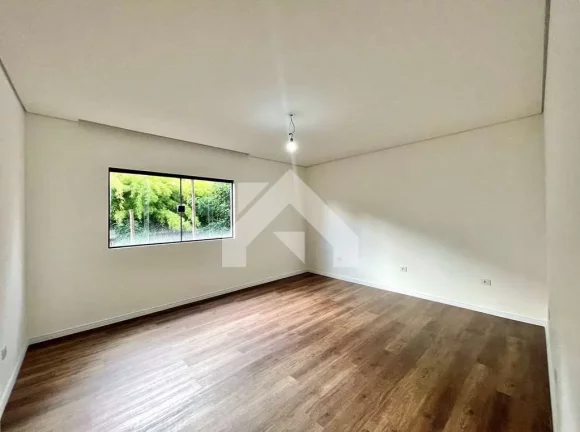 Imagem Casa de Condomínio em Golf Gardens - Carapicuíba