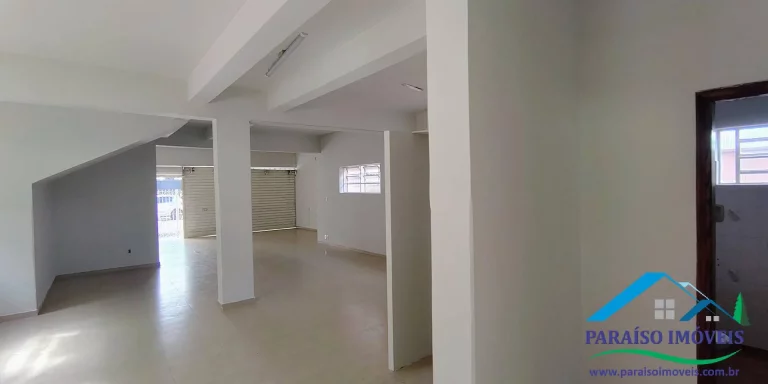 Imagem Ponto Comercial de 120m² para Aluguel no Centro de Paraisópolis, MG