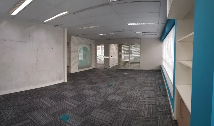 Imagem Conjunto comercial com 130m² na Vila Nova Conceição.