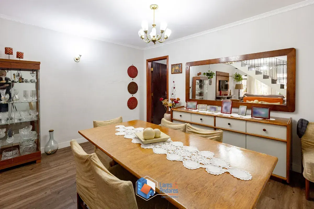 Imagem Casa para venda em Chácara Inglesa com 3 quartos, 187m²