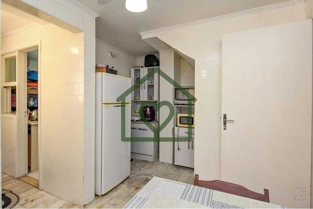 Imagem Descubra o charme único deste duplex reformado e em ótimas condições no coração do Centro Hist...
