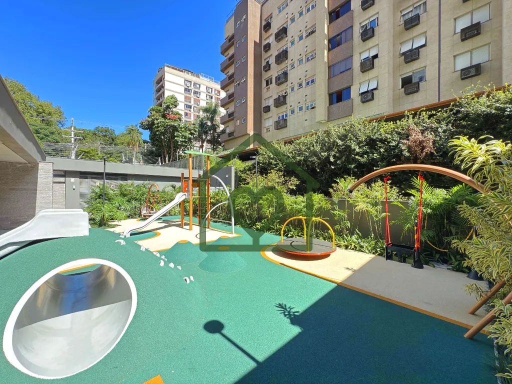 Imagem Cobertura exclusiva com 308,20 m² privativos totais, localizada em um dos endereços mais valorizad...