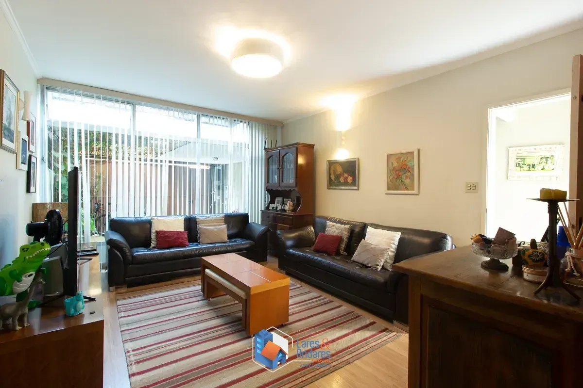 Imagem Sobrado para venda em Vila Clementino com 3 quartos, sendo 1 suíte, 189m²