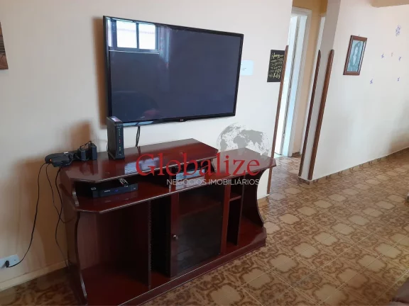 Imagem Casa térrea bem grande em Santos na Ponta da Praia com 3 dormitórios e edícula nos fundos à venda por R$ 980.000,00