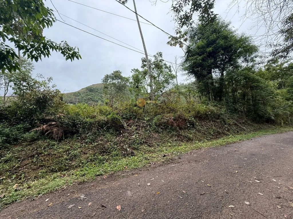 Imagem Terreno para Venda em Teresópolis / RJ no bairro Vargem Grande