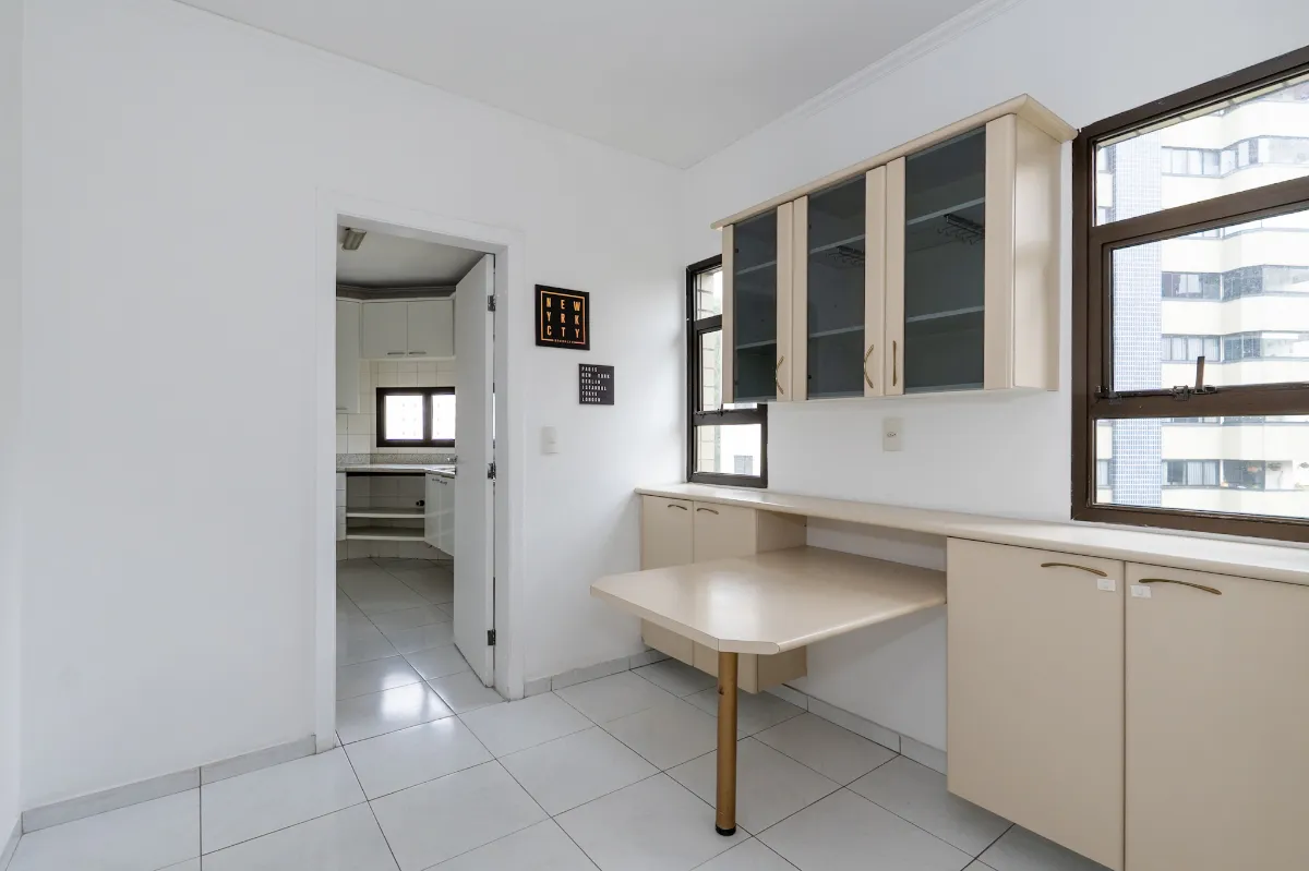 Imagem Apartamento para venda em Vila Andrade com 3 quartos, sendo 3 suítes, 184m2
