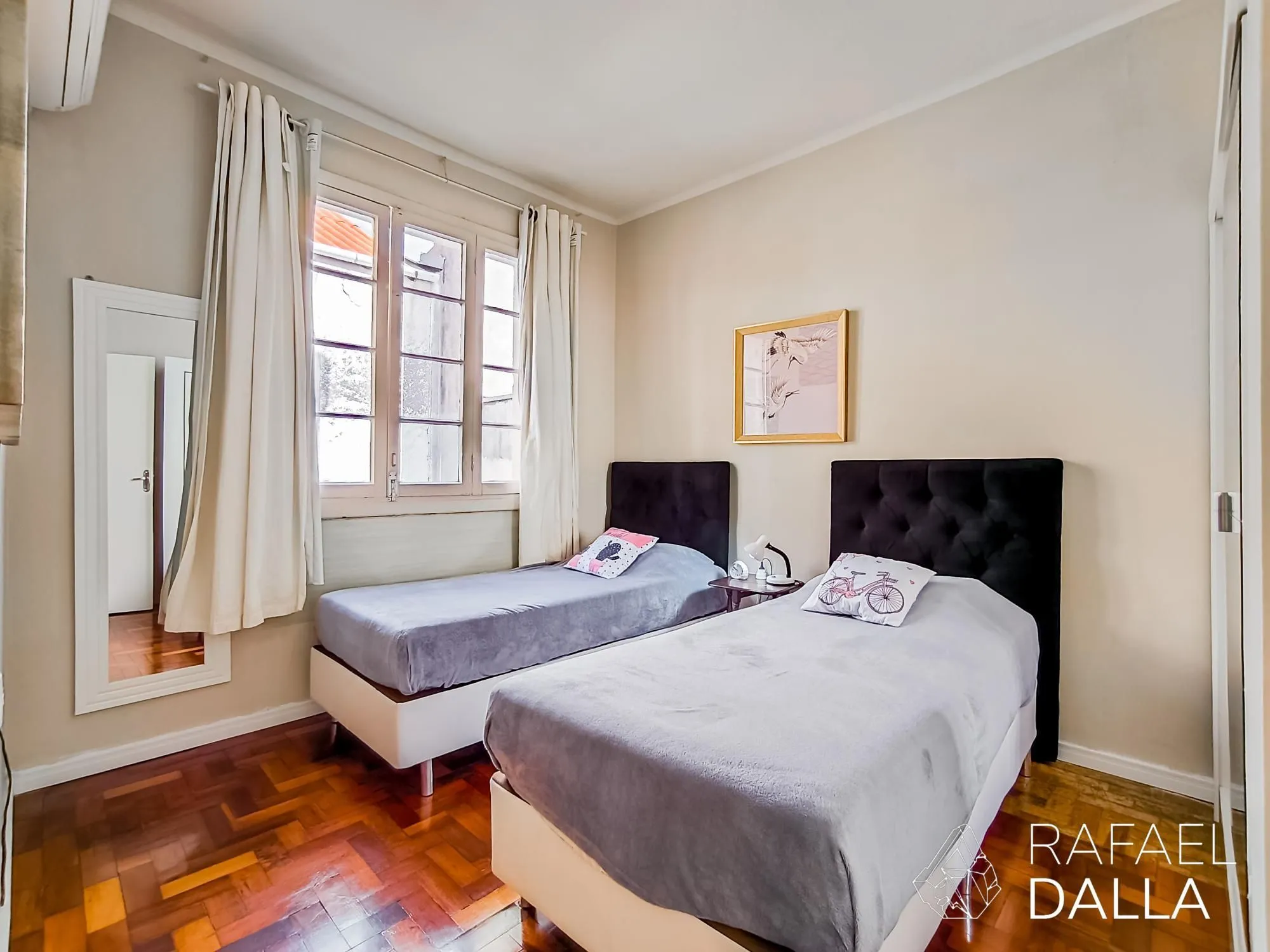 Imagem Apartamento Amplo de 3 Dormitórios na Cândido Silveira com Alta Rentabilidade