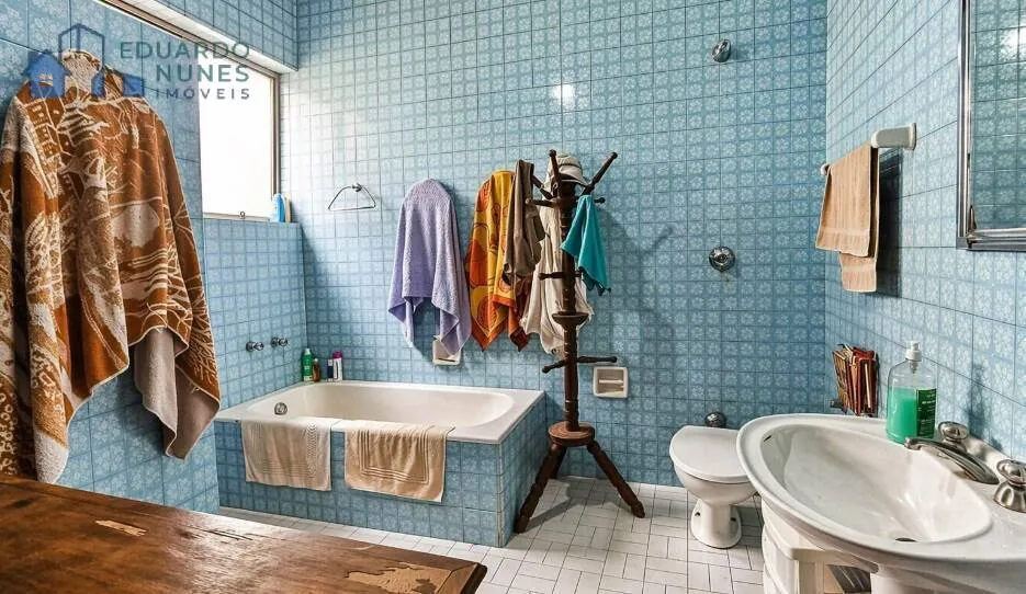 Imagem Casa à Venda no Santo Antônio, com 8 Quartos, 03 vagas, 396 m² de Lote