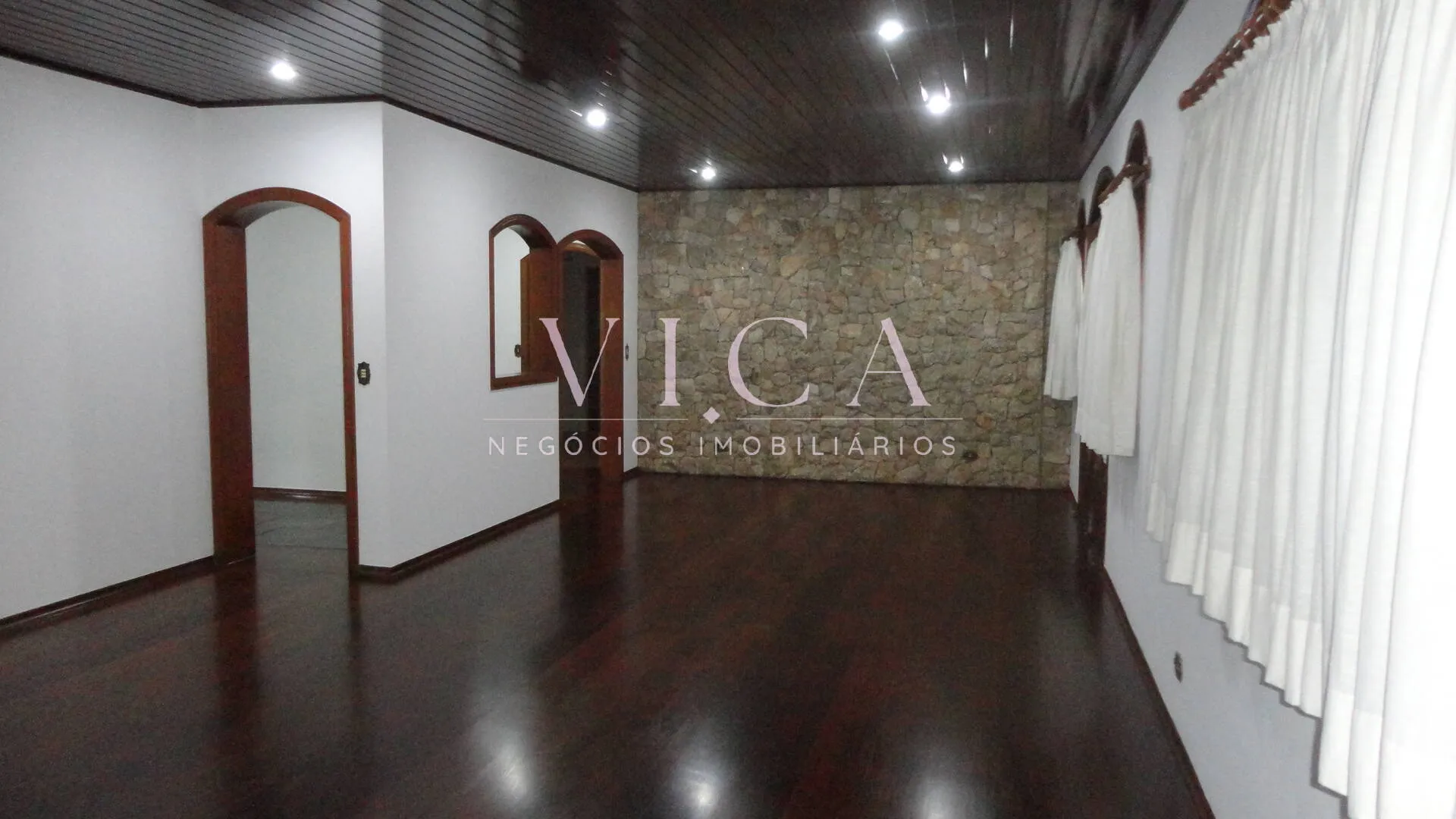 Imagem Casa com 4 dormitórios 475 m² para locação por R$ 20.000 - Alphaville/SP