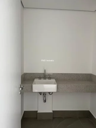 Imagem Apartamento à venda em Moema, São Paulo-SP: 1 quarto, 1 banheiro, 1 vaga de garagem e 45m² de área!