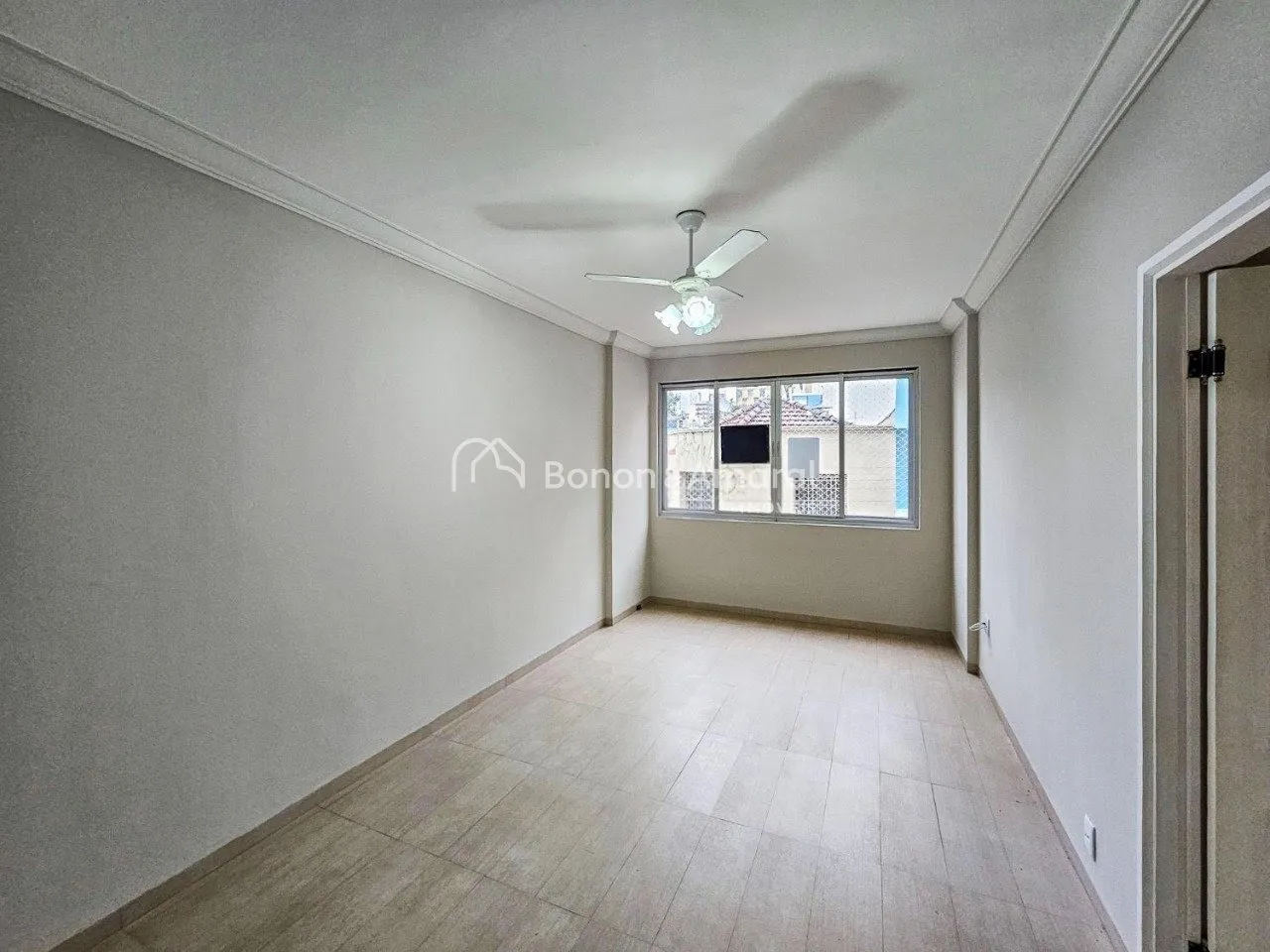 Foto do imóvel Apartamento Reformado à Venda no Centro de Campinas - Edifício Antônio Lourenço em Rua Doutor Quirino, 650 - Centro, Campinas - SP