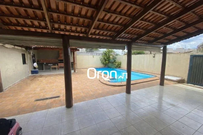 Imagem Casa com 4 dormitórios à venda, 283 m² por R$ 970.000,00 - Setor Faiçalville - Goiânia/GO