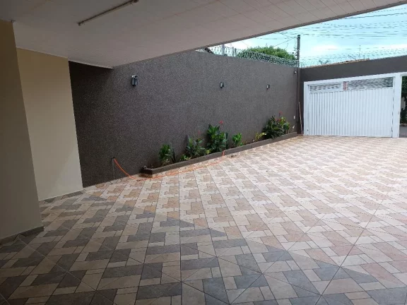 Imagem CASA COM ÁREA DE LAZER A VENDA NO JARDIM ANTUNES