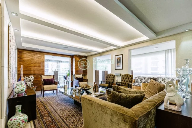 Imagem Excelente apartamento com 400m² no Morumbi, living super espaçoso integrado ao home theater e à s...