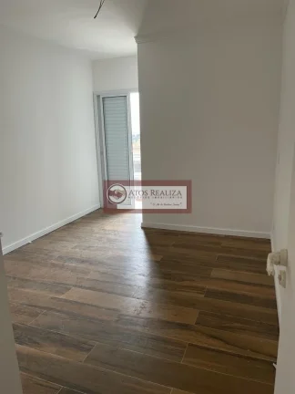 Imagem Vendo Excelente Oportunidade no Jd Sabará - SP: 3 dormitórios, sendo 1 Suíte, 2 vagas e Churrasqueira, 108m² de área Util, R$700k em oportunidade.