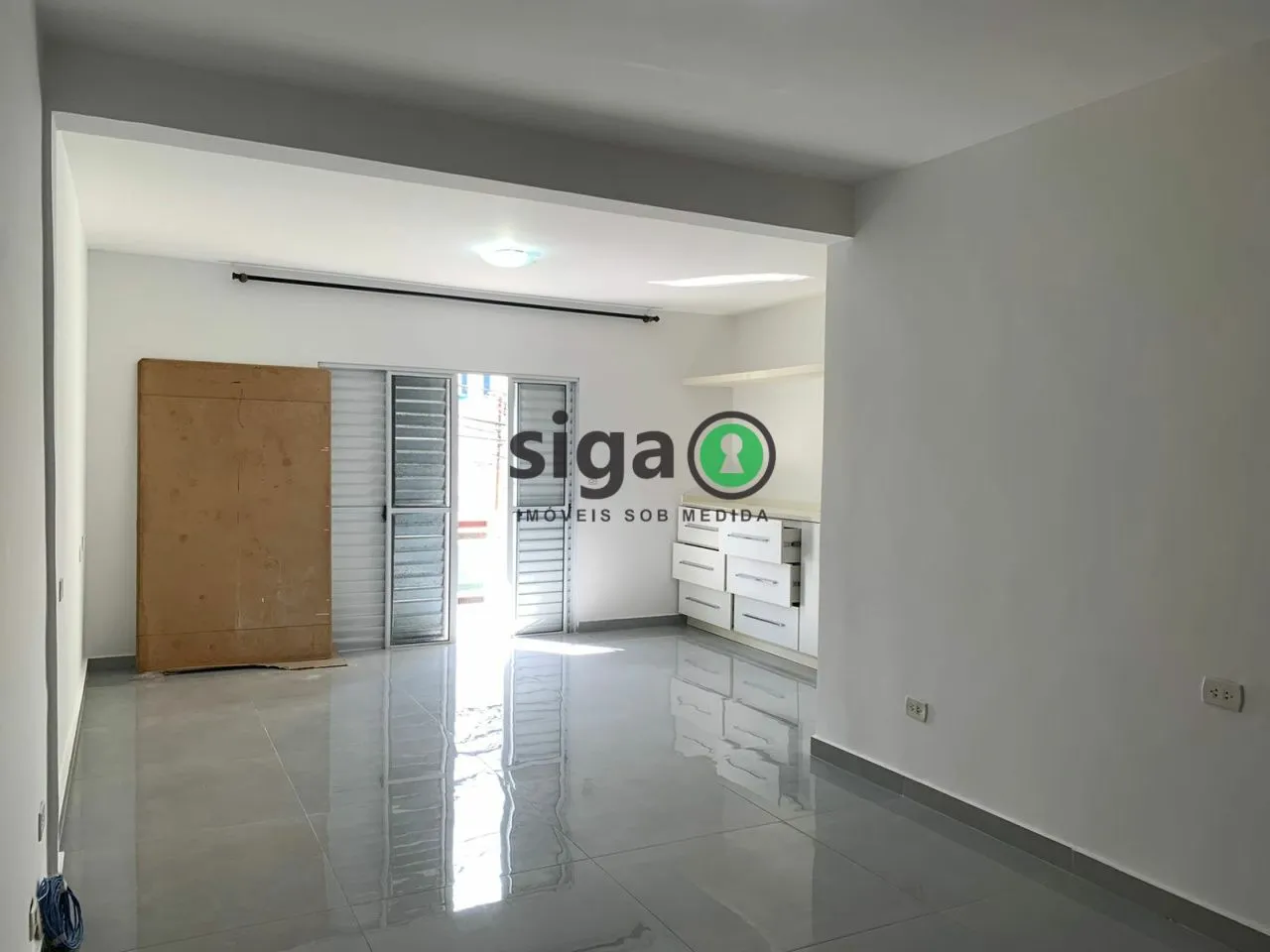 Imagem Sobrado á Venda e para Alugar- 250m², 3 quartos