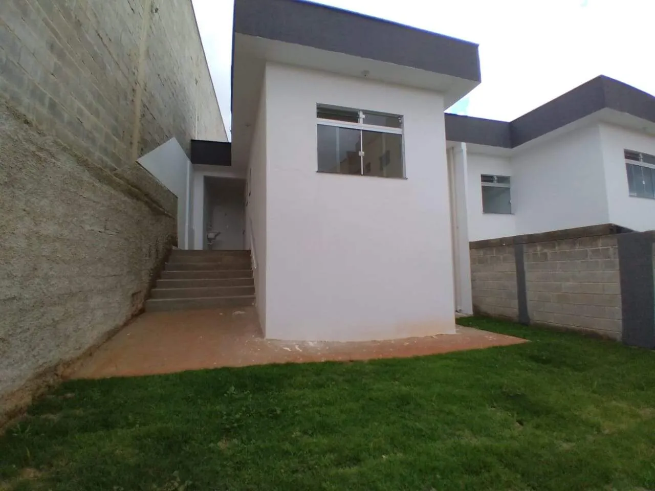 Imagem Casa à venda, 3 quartos, 1 suíte, 2 vagas, Novo Centro - Santa Luzia/MG