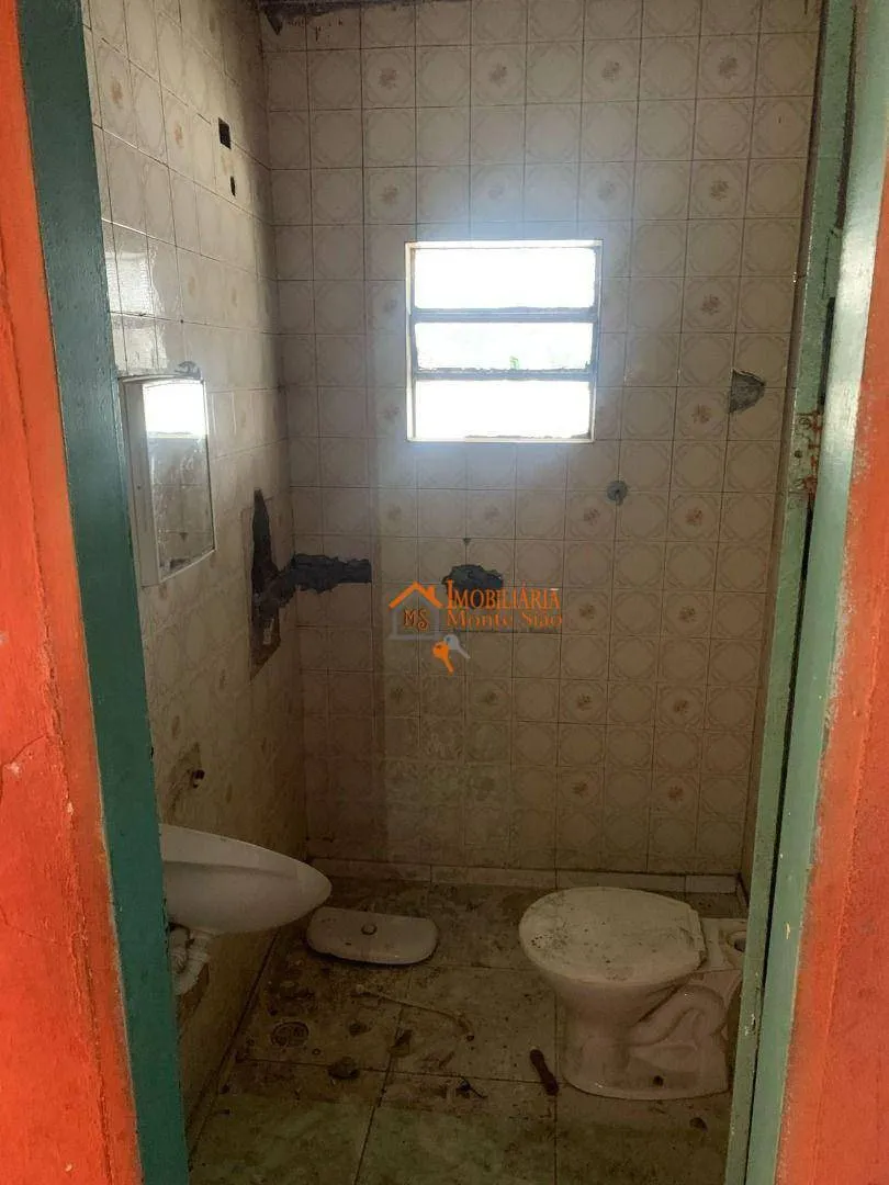 Imagem Casa com 5 dormitórios à venda por R$ 340.000,00 - Jardim Cumbica - Guarulhos/SP