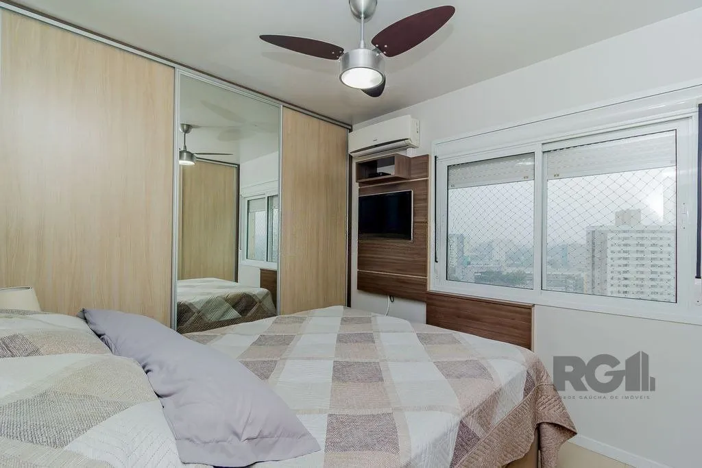 Imagem Apartamento 75m², 3 dormitórios, 2 vagas no bairro Partenon