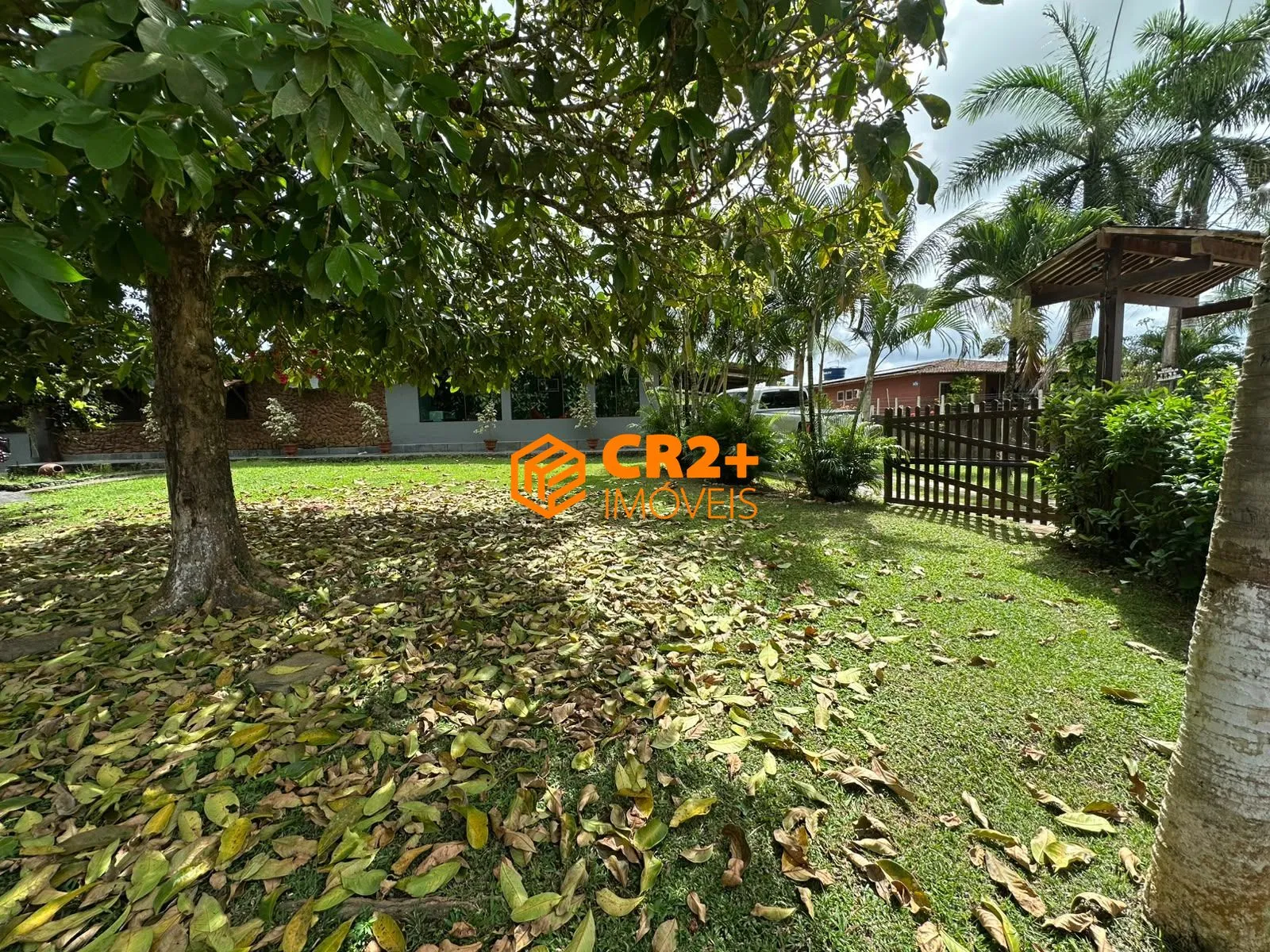 Imagem Chácara com Piscina, 6 Quartos e Área Gourmet em Paudalho - 1.600 m²