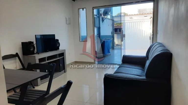Imagem Lindo Triplex Semi Mobiliado Peró