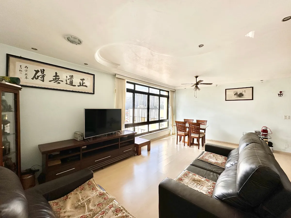 Imagem Apartamento para venda em Cambuci com 3 quartos, 135m2