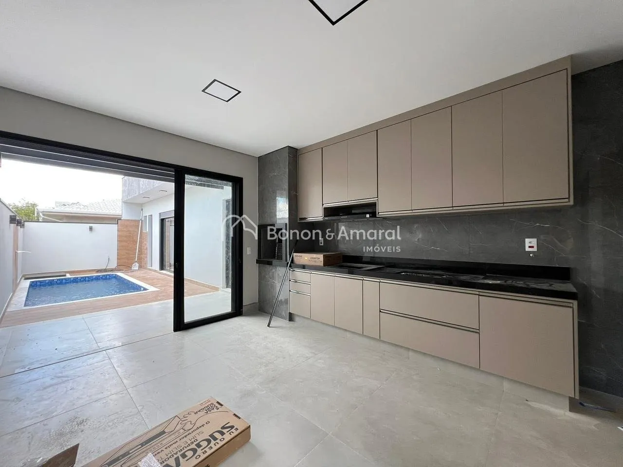 Foto do imóvel Casa à venda no Condomínio Campos do Conde II - Paulínia em Avenida Deoclydes Muller, 04 - Cascata, Paulínia - SP