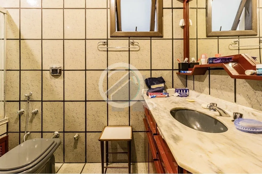 Imagem Descubra seu novo lar nesta magnífica casa à venda situada na tranquila Travessa Kuluene, no bairr...